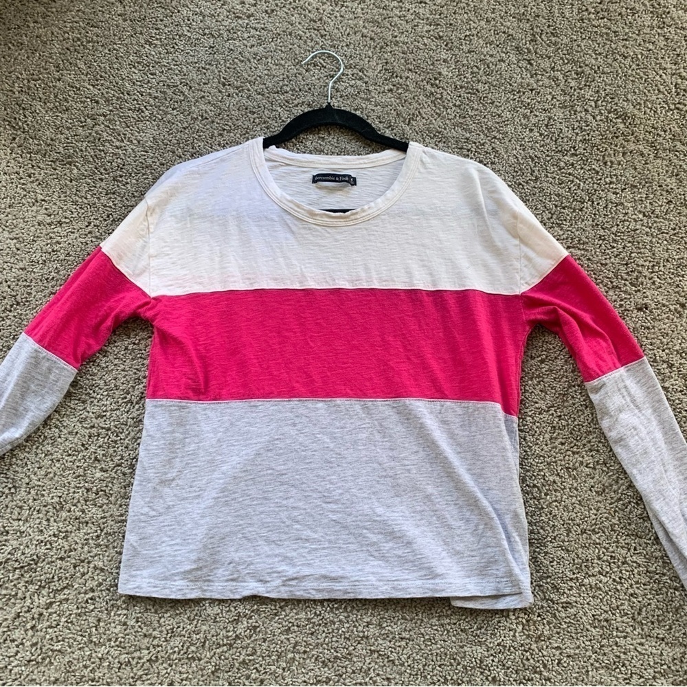 Abercrombie & Fitch White, Pink, and Gray Striped Long Sleeve Size Medium